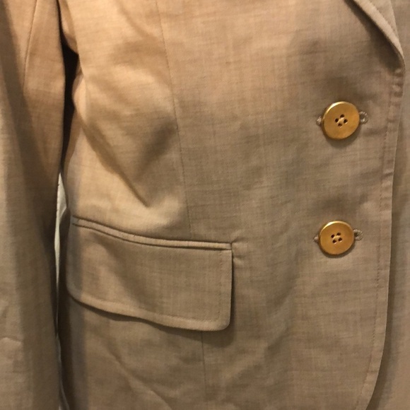 Neiman Marcus Blazer Wool Gold Buttons Tan Size 6 - Picture 3 of 10